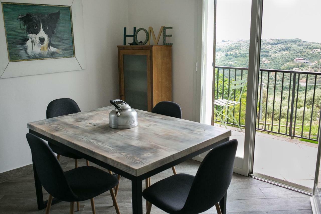 Agriturismo Oltrealmare Civezza Bagian luar foto