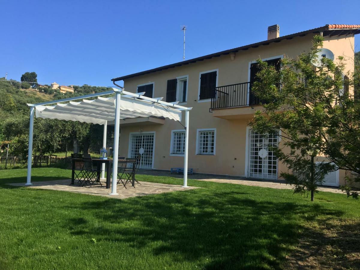 Agriturismo Oltrealmare Civezza Bagian luar foto