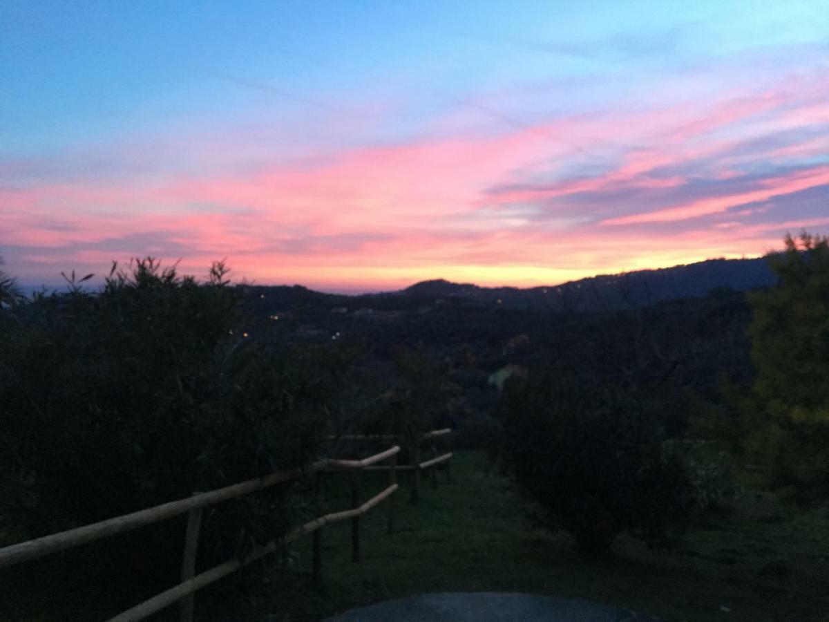 Agriturismo Oltrealmare Civezza Bagian luar foto