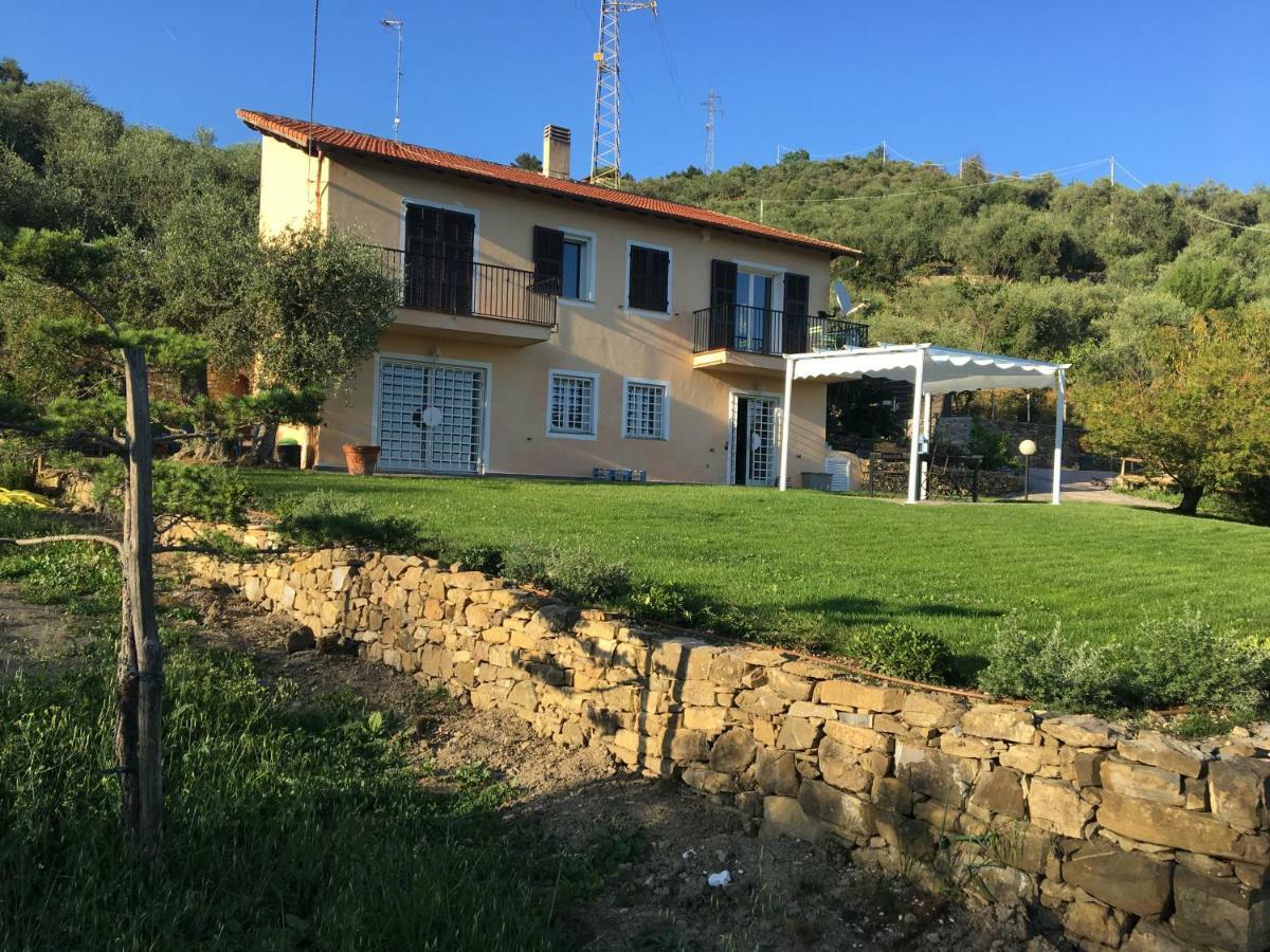 Agriturismo Oltrealmare Civezza Bagian luar foto