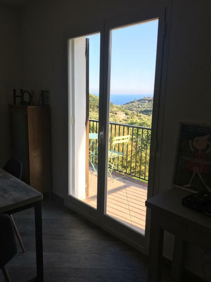 Agriturismo Oltrealmare Civezza Bagian luar foto